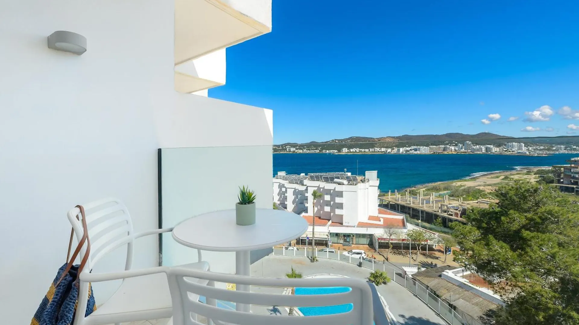 Hotel Vibra Riviera San Antonio  Spain