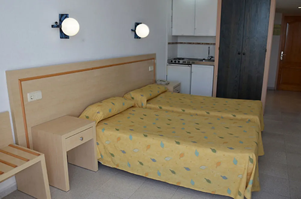 Hotel Vibra Riviera Sant Antoni de Portmany 3*,